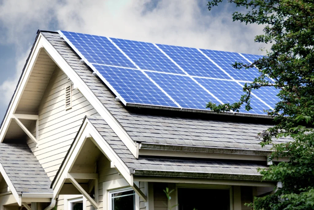 invest in solar battery