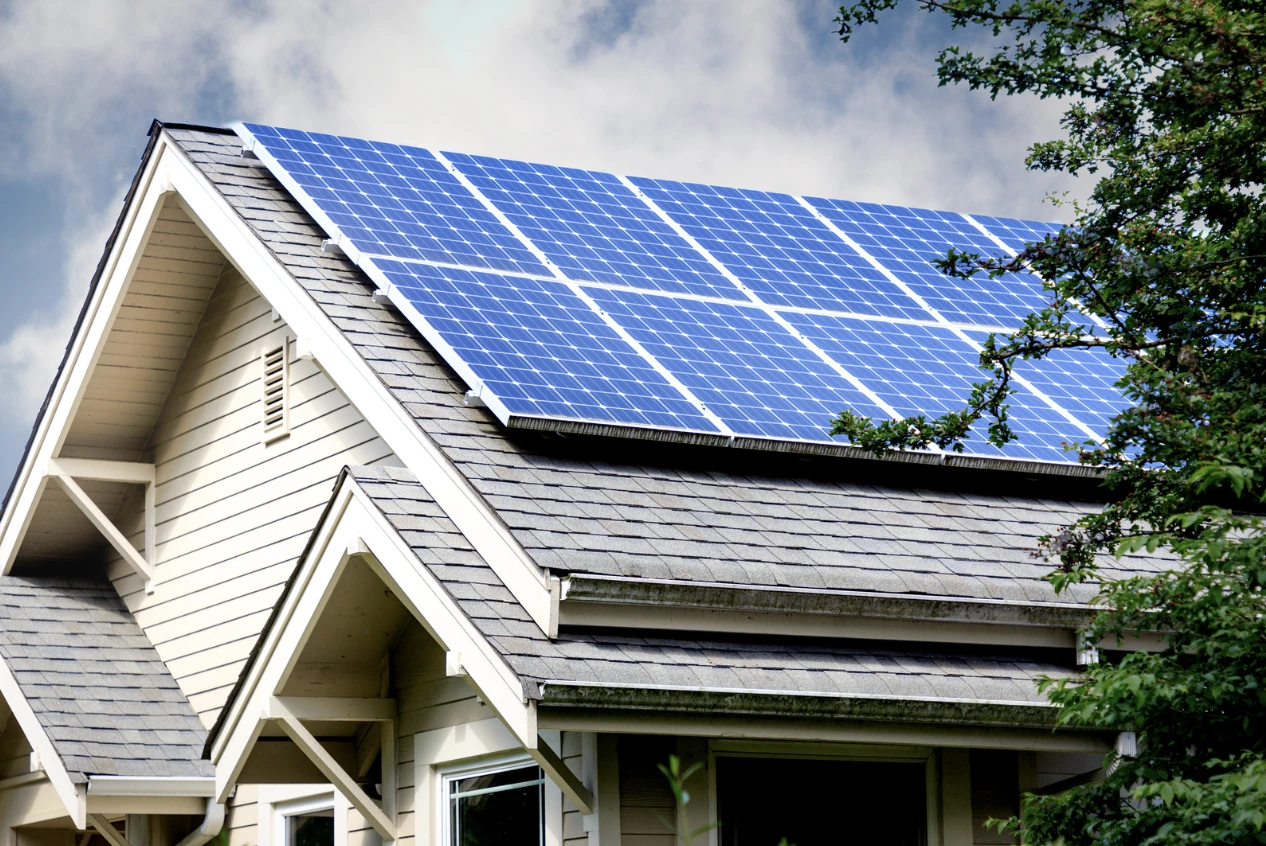 invest in solar battery