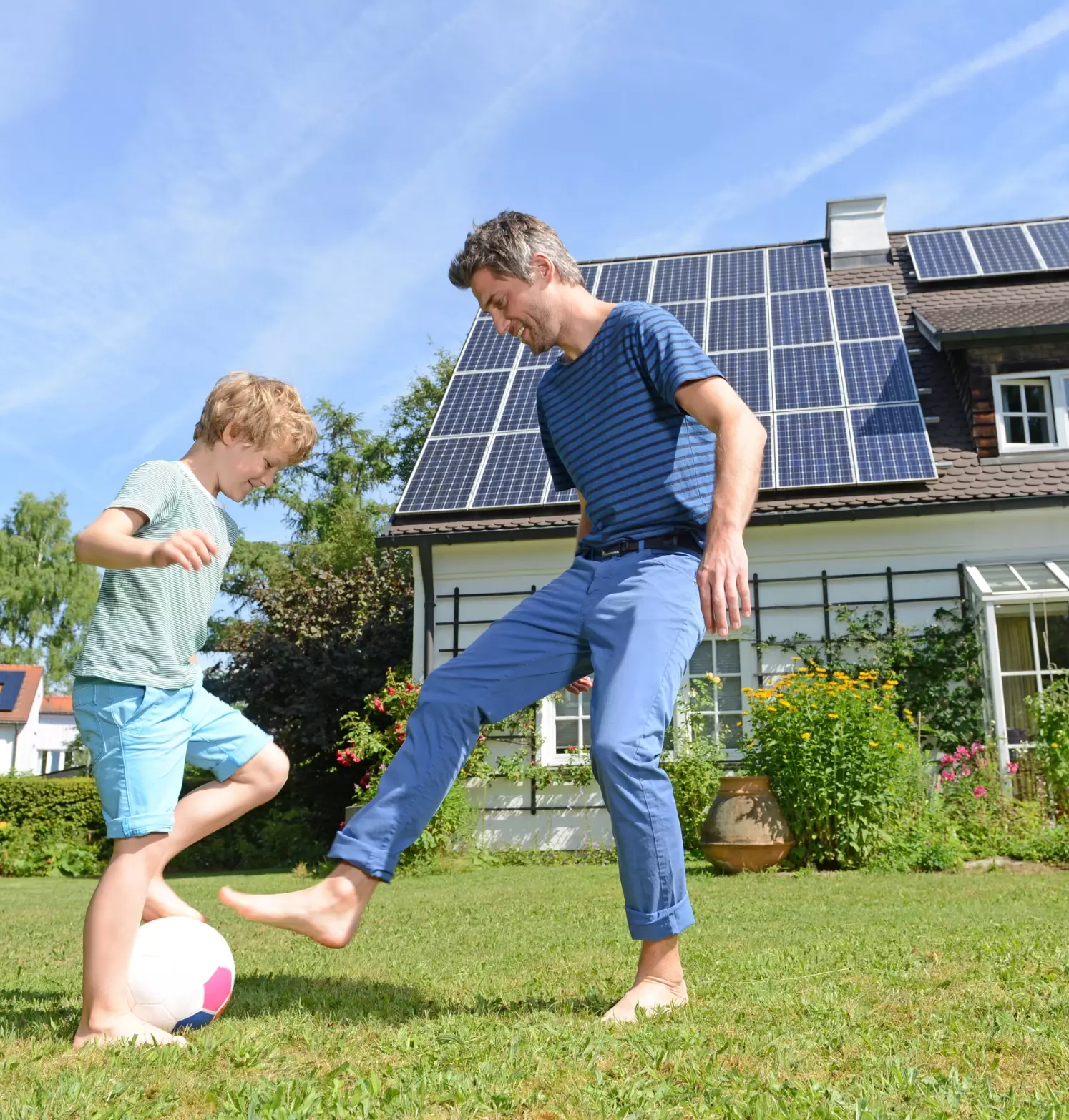 UNIfied residential solar installation for families